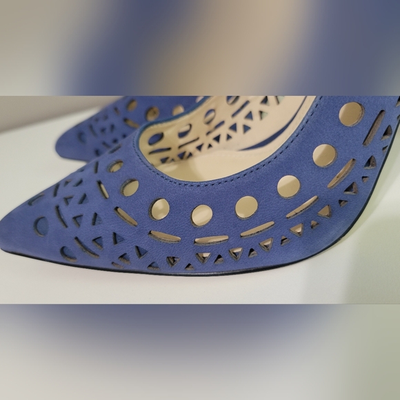 BCBGeneration Cut-Out Leather Heels - Picture 8 of 11